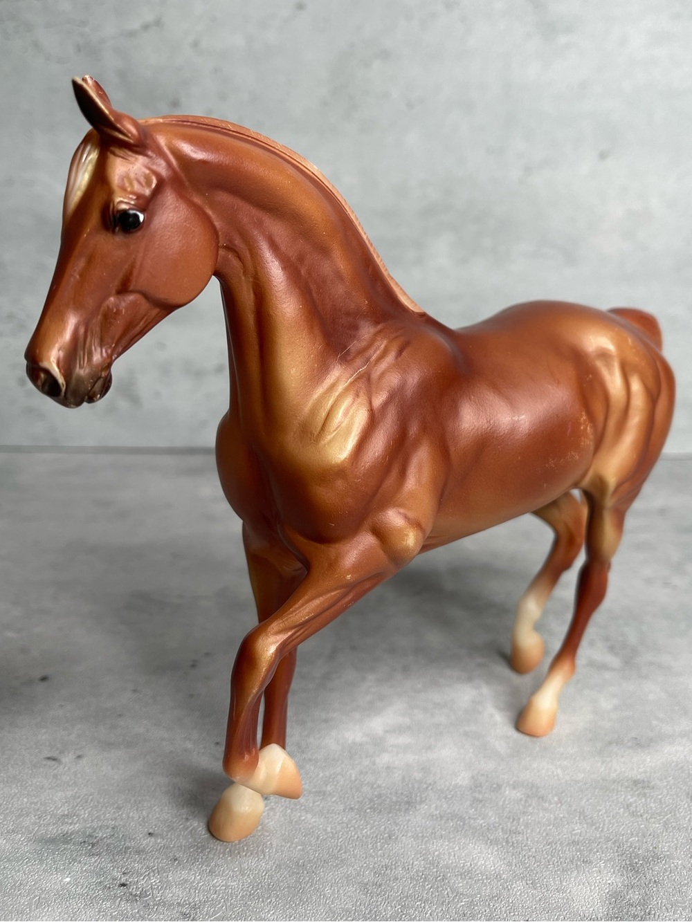 Breyer Horse Classic Chestnut Morgan 928: chestnut flaxen mane/tail four socks